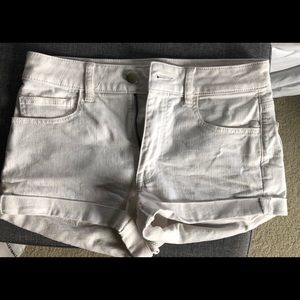 White American Eagle jean shorts